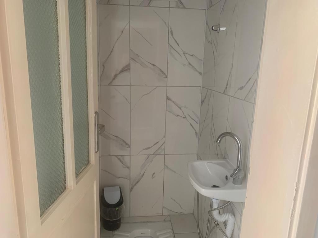Centre Reach Otel 埃迪尔内 外观 照片