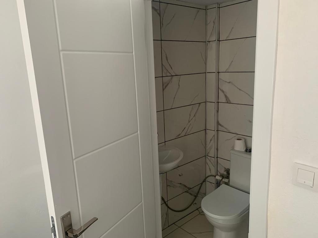 Centre Reach Otel 埃迪尔内 外观 照片